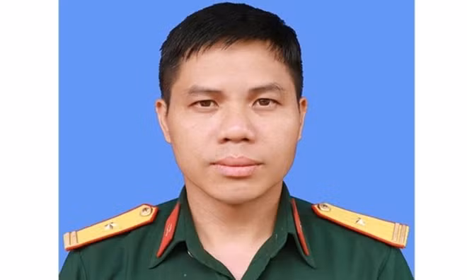 Bí thư Tỉnh ủy Hưng Yên thăm hỏi gia đình Thiếu tá quân đội hy sinh khi cứu người
