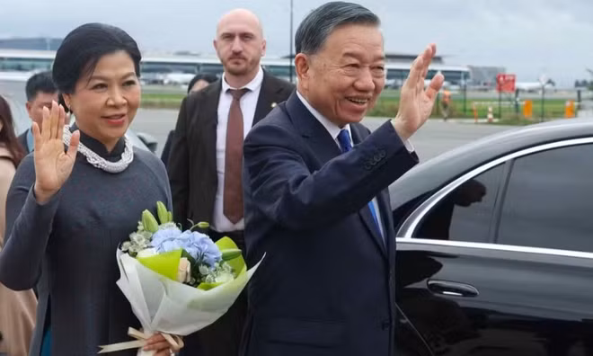 Tổng Bí thư, Chủ tịch nước và Phu nhân bắt đầu thăm chính thức EU và Bỉ