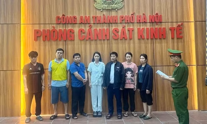 Hà Nội kỷ luật hơn 20 đảng viên, khai trừ ra khỏi Đảng 2 cựu cán bộ