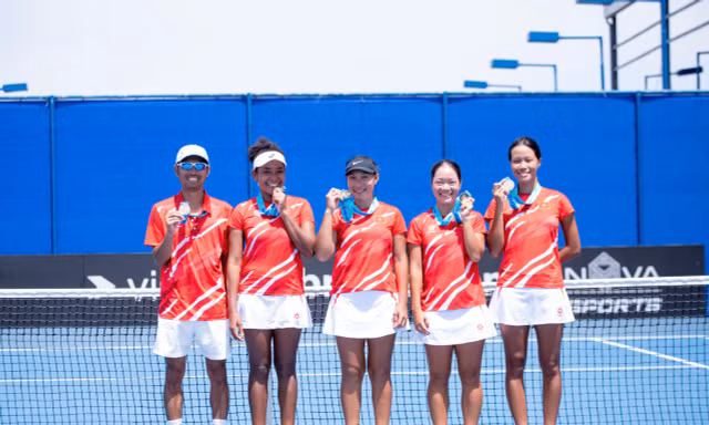 Quần vợt nữ Việt Nam lần đầu thăng hạng Nhóm II Billie Jean King Cup