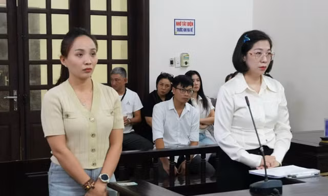 Hà Nội: Hai phụ nữ cùng bị phạt tù vì xô xát tranh chấp khoảng không giữa 2 nhà 