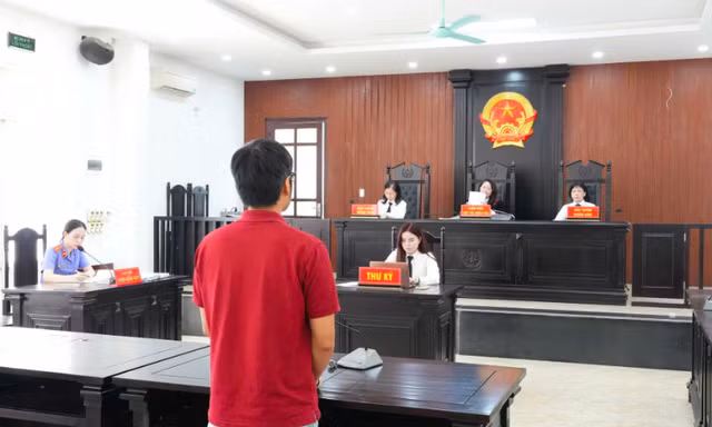 Yêu cầu làm rõ hơn 3 tỷ đồng trong tài khoản đối tượng mua bán giày giả nhãn hiệu Nike, Adidas