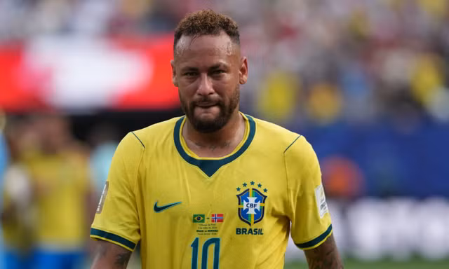 Neymar giã từ tuyển Brazil