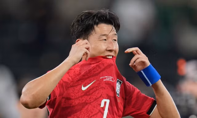 Son Heung-min bị đẩy lên ghế dự bị, người Hàn Quốc phản ứng thế nào?