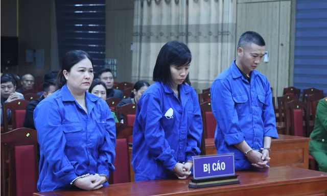 Loạt bị cáo lĩnh án trước Tết vì mua bán pháo nổ