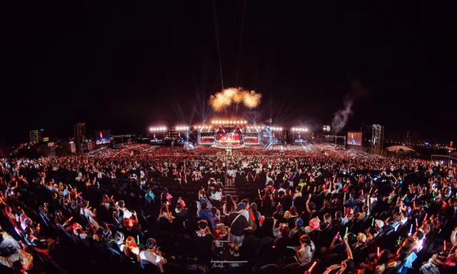 Bóc tách lợi nhuận từ siêu concert cả vạn người