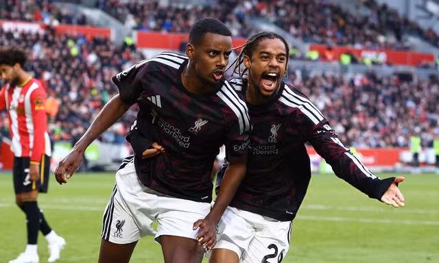Hai thẻ đỏ, 3 bàn thắng và màn lội ngược dòng ngoạn mục của Liverpool