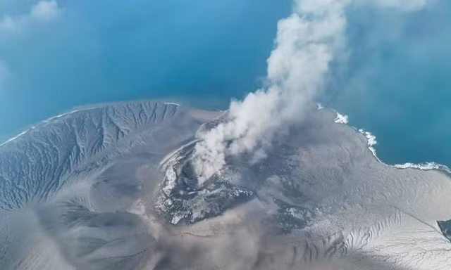 Núi lửa Anak Krakatau phun trào: Ám ảnh thảm họa từng xảy ra 