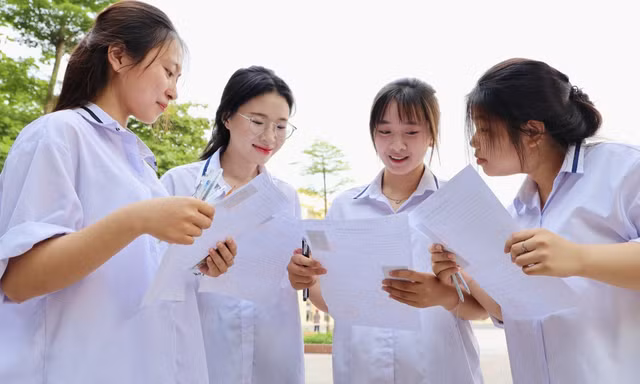 Siết xét tuyển đại học: Trường và thí sinh sẽ ra sao?
