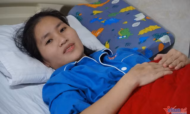 Cô giáo mất một chân khi cứu học sinh: 'Tôi ước được trở lại bục giảng'