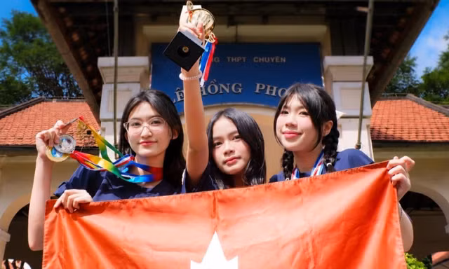 Lộ diện Quán quân ‘Trường Teen 2026´