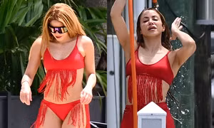 Vóc dáng Shakira ở tuổi 49 gây sốt