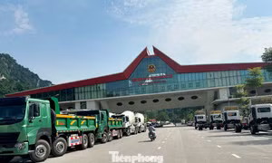 Cửa khẩu quốc tế Hữu Nghị được mở rộng lên 14 làn xe