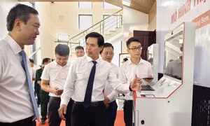 Lạng Sơn khai trương Trạm dịch vụ công số phục vụ người dân
