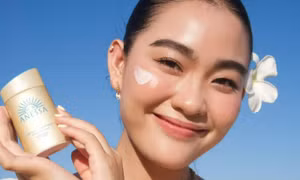 Bộ Y tế thu hồi 45 mỹ phẩm, có cả kem chống nắng Anessa