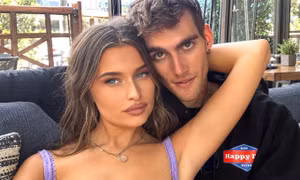 Brooklyn Beckham, Paris Hilton sốc trước cái chết của con trai Cindy Crawford
