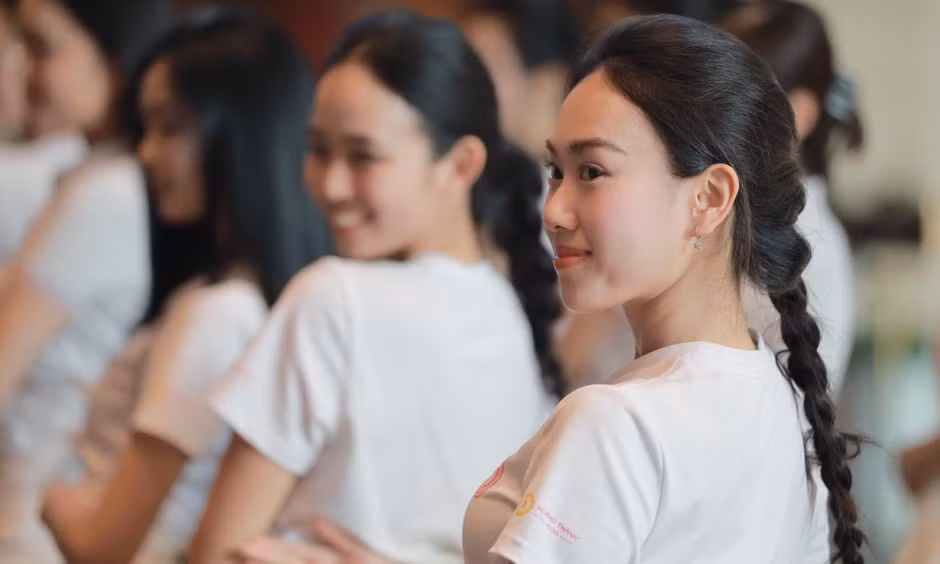 Hoa hậu Đỗ Mỹ Linh trực tiếp “chấm” thí sinh trong màn phỏng vấn 1-1 Ảnh: Trọng Tài