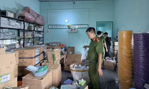 Khởi tố 2 đối tượng sản xuất, buôn bán phân bón giả