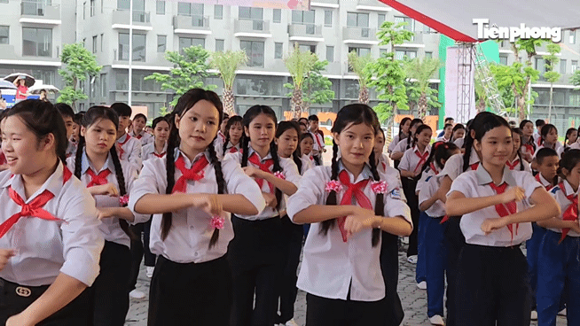 Sôi nổi màn tranh tài của thiếu nhi Nghệ An tại Hội thi Nghi thức Đội cấp tỉnh