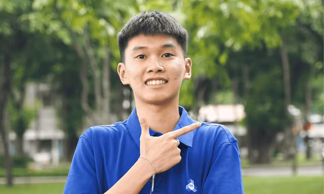 Thủ khoa kép cũng 'ngộp' trong tuần đầu tiên học đại học 