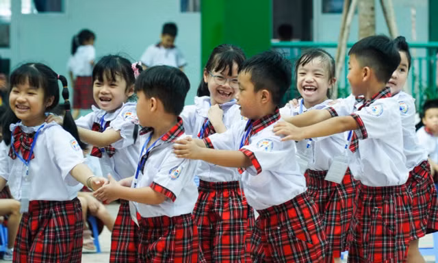 TPHCM siết các khoản thu đầu năm, công khai số điện thoại phản ánh lạm thu