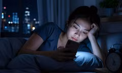 Ma trận phim ngắn AI đang khiến người trẻ sập bẫy, thức xuyên đêm