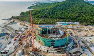 Phó Thủ tướng Thường trực Chính phủ thúc tiến độ loạt dự án phục vụ APEC 2027