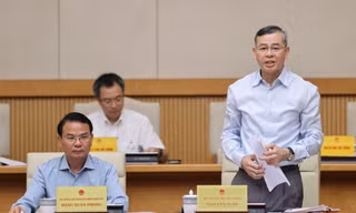 Bộ Tài chính đề nghị tính toán kỹ lưỡng việc điều chỉnh giá điện, giáo dục, y tế