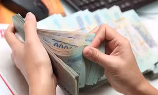 Bộ Nội vụ đề xuất tăng lương tối thiểu 7,2%, áp dụng từ năm 2026