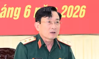 Thủ tướng điều động, bổ nhiệm nhiều tướng lĩnh, sĩ quan quân đội
