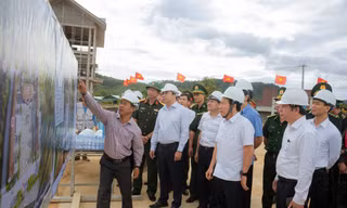 Thủ tướng yêu cầu tăng tốc xây dựng trường nội trú, hoàn thành trước 30/8