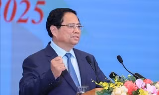 Thủ tướng lưu ý hỗ trợ người dân ‘lạc nghiệp’ sau ‘an cư'