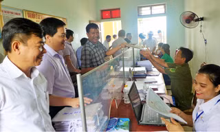 Tiền lương, phụ cấp lãnh đạo cấp xã sẽ được nghiên cứu, điều chỉnh