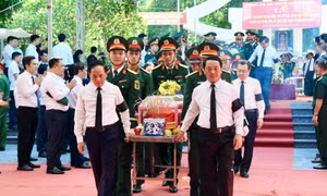 Truy điệu, an táng 34 hài cốt liệt sĩ tại Nghĩa trang Liệt sĩ Quốc gia Vị Xuyên