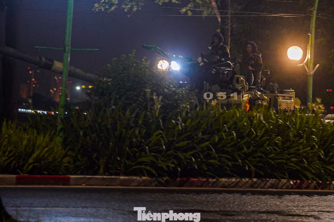 tp-cua-thep-anh-1.jpg
