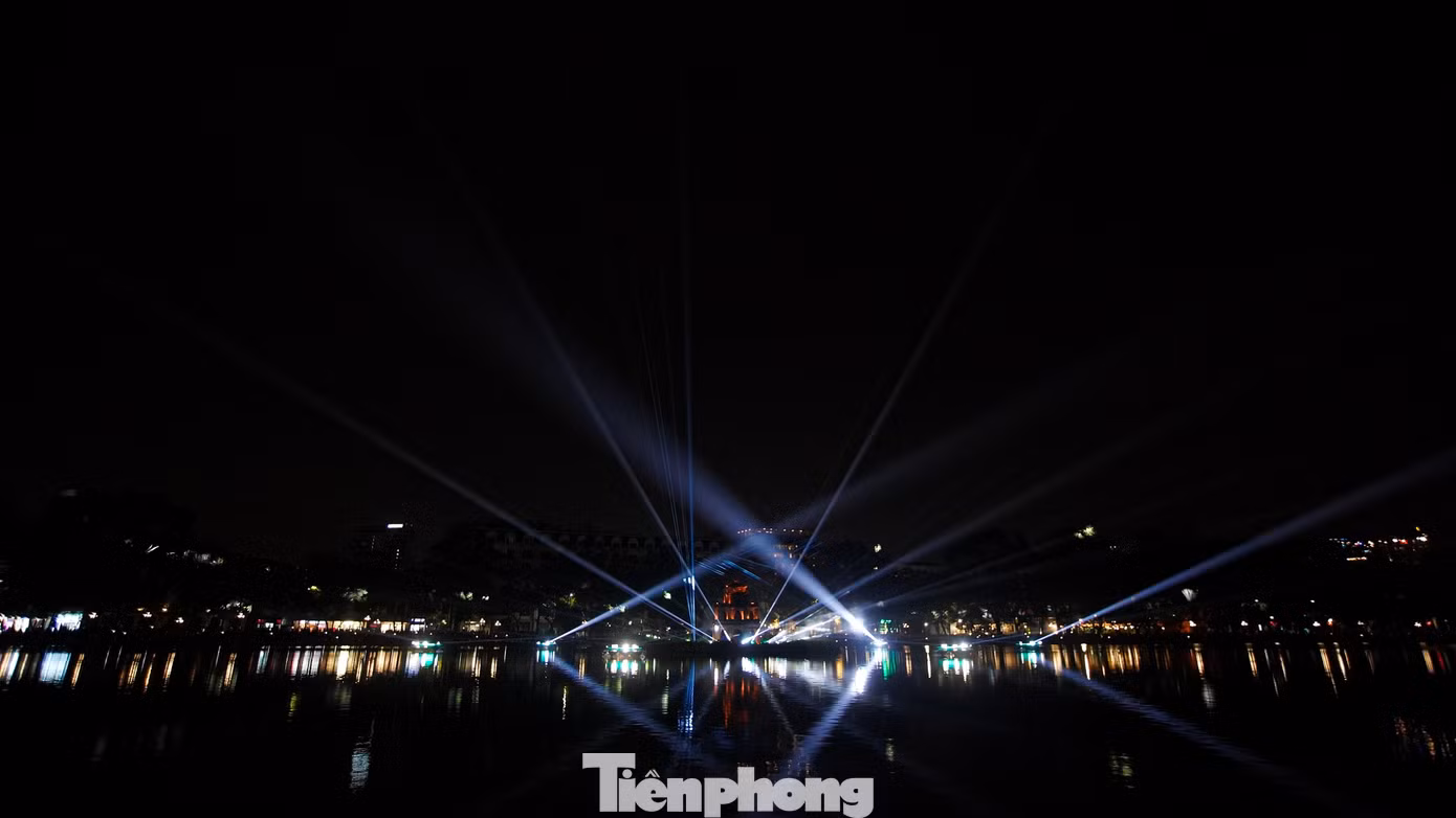 tp-ho-guom-anh-7.jpg