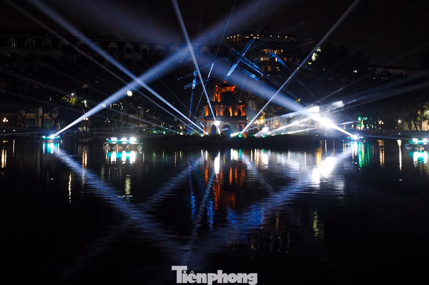 tp-ho-guom-anh-10.jpg