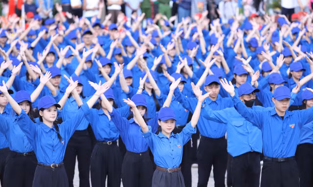 Kỷ niệm 70 năm Ngày truyền thống Hội diễn ra nhiều hoạt động lan tinh thần "Tôi yêu Tổ quốc tôi". (Trong ảnh là hội viên, thanh niên đồng diễn trong Hành trình Tôi yêu Tổ quốc tôi năm 2026) Ảnh: Lâm Đăng Hải