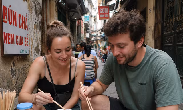 Hà Nội, đến để yêu hồn phố cũ