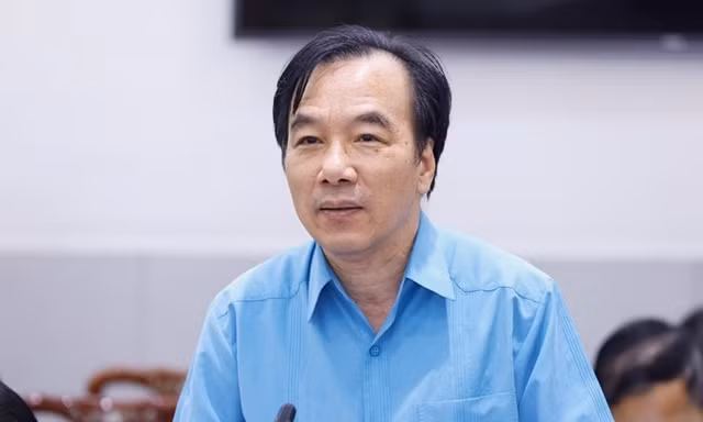 Hướng mạnh về cơ sở 