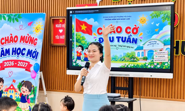 Cô Hồ Như Ngọc về làm giáo viên giảng dạy sau gần 3 năm giữ vai trò hiệu phó. Ảnh: T.H