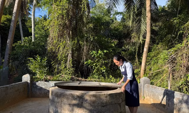 Giếng cổ được người dân tự hào giới thiệu với khách đến thăm đảo