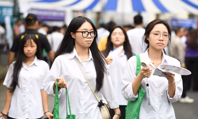 Tân sinh viên năm 2026 nhập học tại trường ĐH ở Hà Nội
