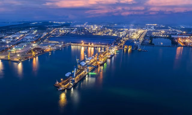 Cảng nước sâu là một trong những lợi thế để Dung Quất mở rộng không gian phát triển công nghiệp, logistics và dịch vụ cảng