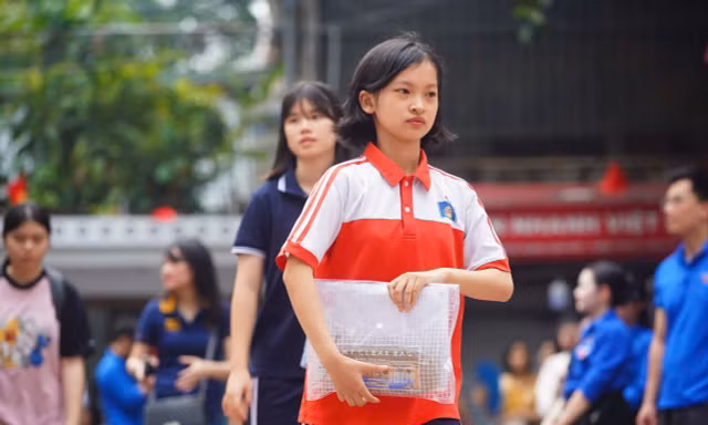 Thí sinh thi lớp 10 năm 2026 tại Hà Nội Ảnh: DUY PHẠM