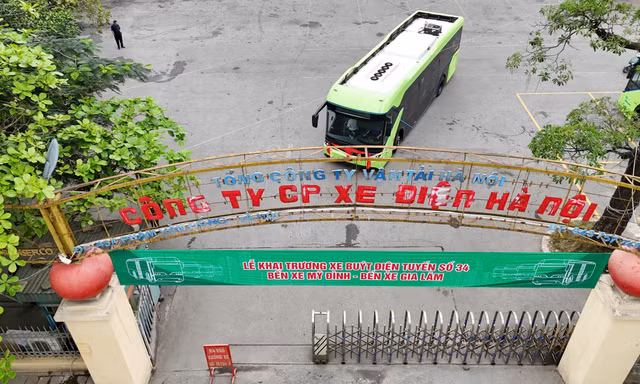Đẩy mạnh chuyển đổi xanh, nâng cao chất lượng dịch vụ buýt