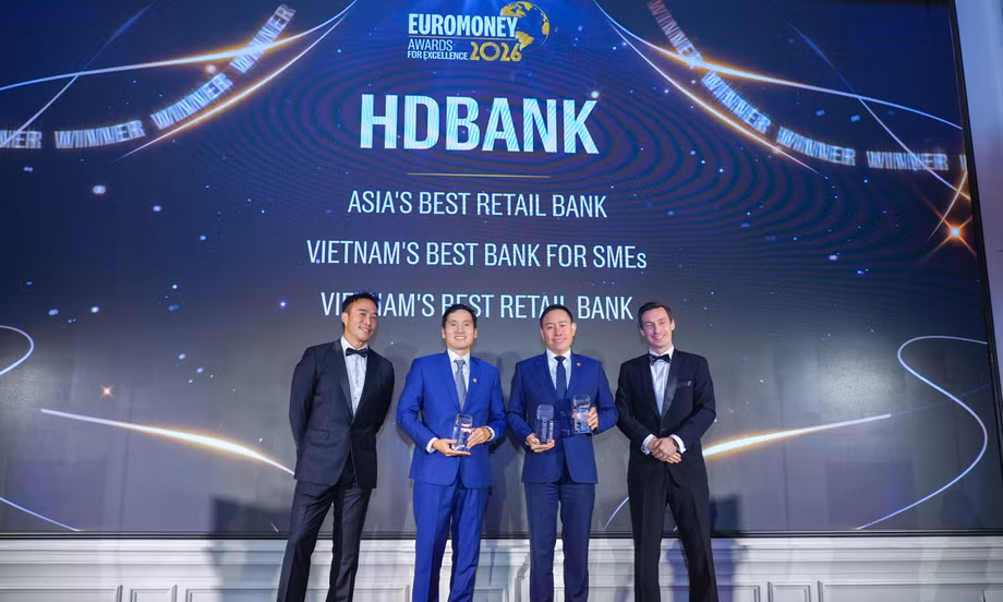 Danh hiệu 'Ngân hàng Bán lẻ tốt nhất châu Á' lần đầu tiên được trao cho một ngân hàng Việt Nam