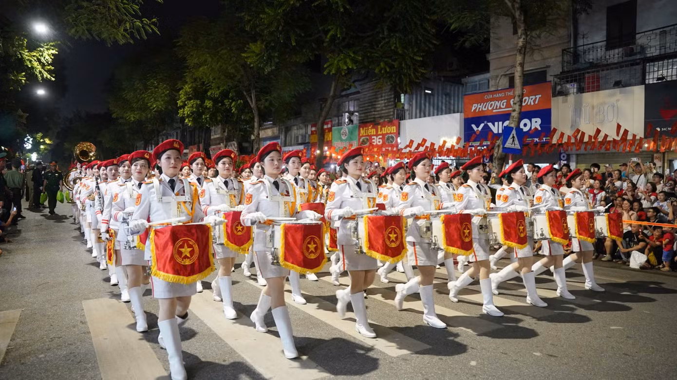 z6931220807613-fb355a77d51acefa614405743bc89f63.jpg