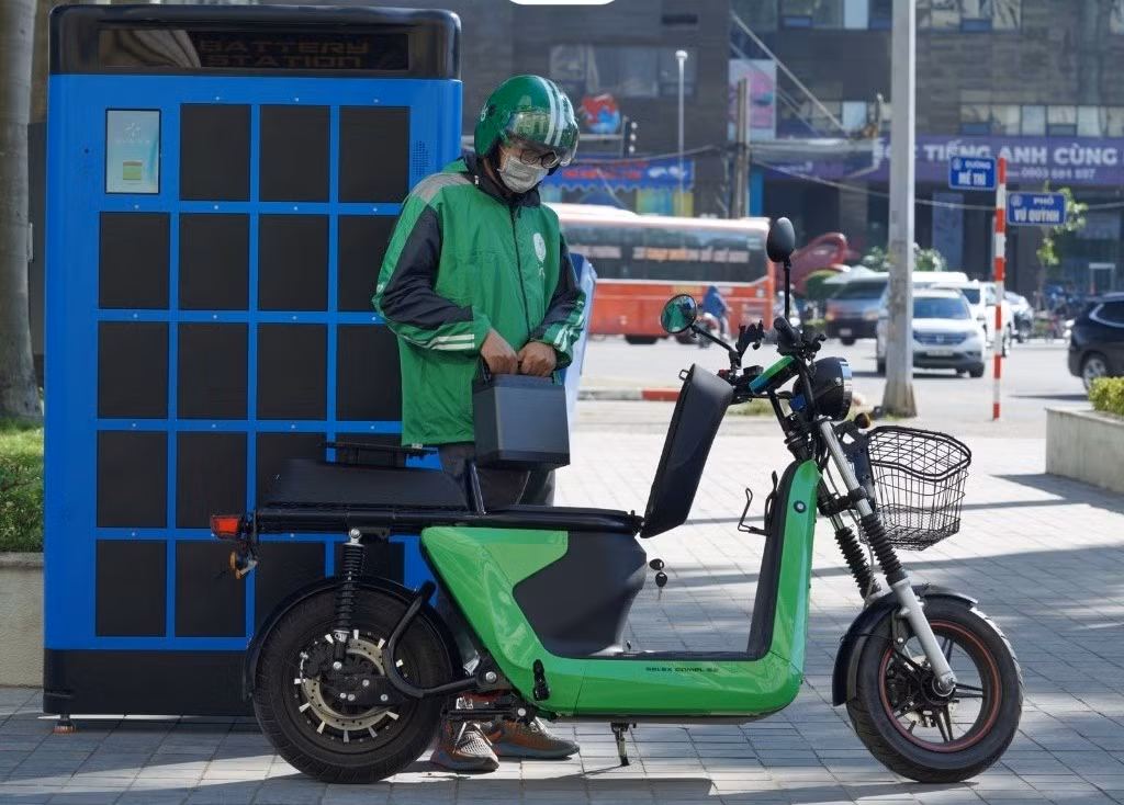 Xe máy điện giao hàng là "ngách" mà các hãng có thể tận dụng. Ảnh: Selex Motors.