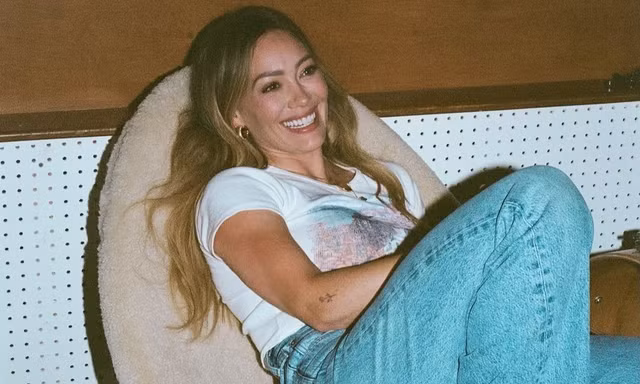 Hilary Duff bất ngờ tái xuất âm nhạc sau 10 năm, Spotify bùng nổ lượt tìm kiếm